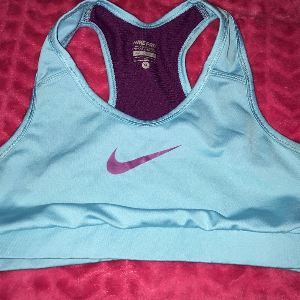 Nike sports bra